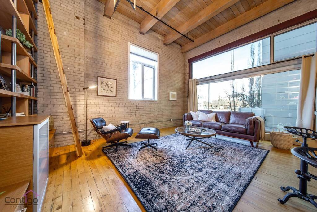 Historic Jd Loft, Near Ice District, Rogers Place, Ug Parking 埃德蒙顿 外观 照片