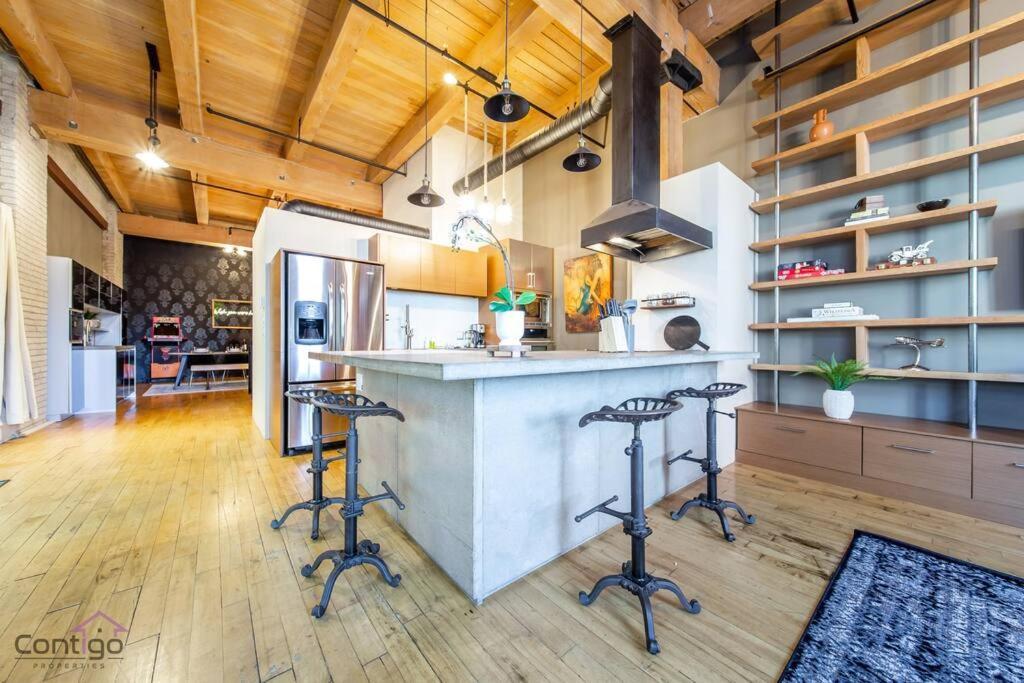Historic Jd Loft, Near Ice District, Rogers Place, Ug Parking 埃德蒙顿 外观 照片