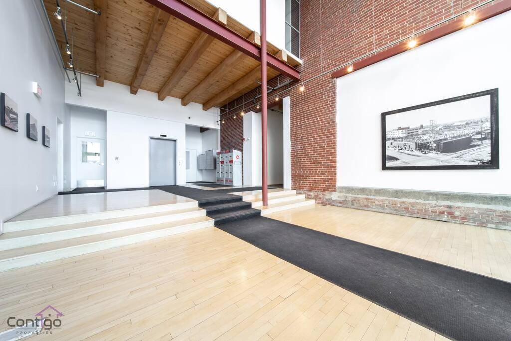Historic Jd Loft, Near Ice District, Rogers Place, Ug Parking 埃德蒙顿 外观 照片